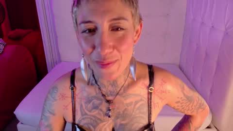 everlyn_sexx online show from February 13, 12:18 pm
