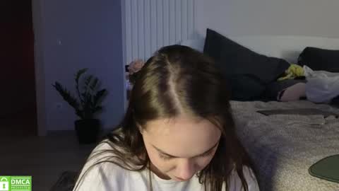 evi_woow online show from November 4, 9:42 pm