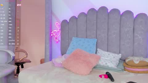 My name is Evie  nice to meet you  really get to know me better private is open  online show from October 27, 11:10 pm