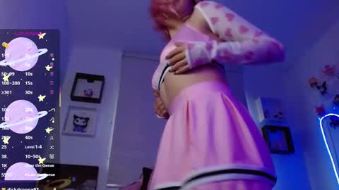 Snapshot of evie_cloud chatting on September 30, 5:07 pm Evie Cloud online show from September 30, 5:07 pm