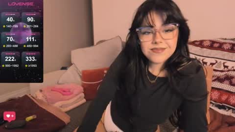 Snapshot of evie_luna chatting on December 30, 1:26 am Evie Luna online show from December 30, 1:26 am