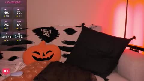 Snapshot of evie_luna chatting on October 19, 1:18 am Evie Luna online show from October 19, 1:18 am