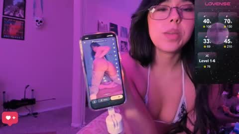 Snapshot of evie_luna chatting on January 31, 1:01 am Evie Luna online show from January 31, 1:01 am