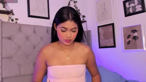 Snapshot of evieh1_ chatting on March 10, 8:12 pm Ivi Alejandra online show from March 10, 8:12 pm