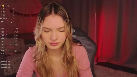 Evelyn online show from November 2, 11:02 am