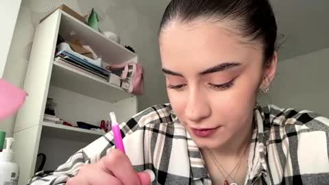 Chloe online show from May 24, 2:27 pm