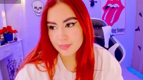 Snapshot of evva_foxxy chatting on January 24, 3:45 pm evva_foxxy online show from January 24, 3:45 pm