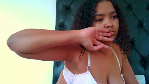 courtney online show from June 22, 5:37 am
