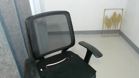 Snapshot of exotic_abby69 chatting on October 9, 5:11 am exotic_abby69 online show from October 9, 5:11 am