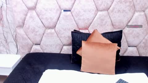 Snapshot of exotic_ebony_ chatting on October 17, 7:06 pm Alison online show from October 17, 7:06 pm