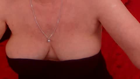 Snapshot of experiencedalana chatting on January 18, 11:55 pm Alana online show from January 18, 11:55 pm