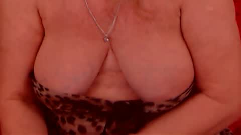 Snapshot of experiencedalana chatting on December 14, 1:38 am Alana online show from December 14, 1:38 am