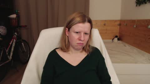 Crystal online show from December 6, 9:12 pm