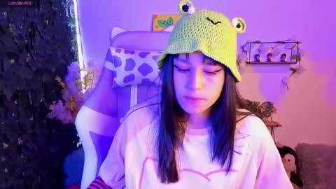 eymmy_24 online show from February 22, 6:47 am