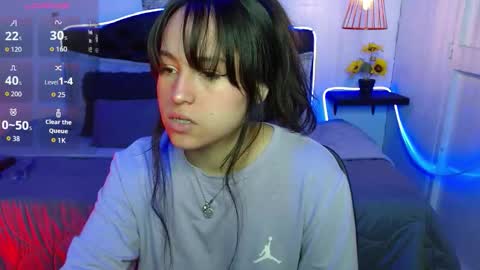 eymmy_24 online show from October 10, 11:42 pm