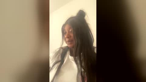 eyshaexotii online show from December 16, 7:09 pm