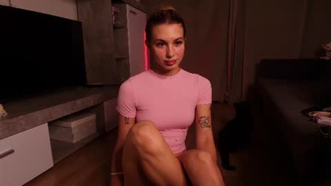 call me Princess online show from July 30, 6:20 pm