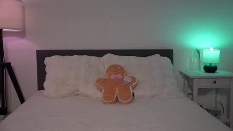 Ezra online show from December 9, 11:24 pm