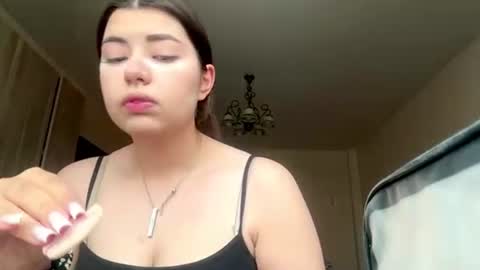 Marie online show from July 17, 8:08 am