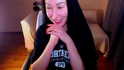 Snapshot of fairy_elli_hot chatting on September 25, 9:23 pm Elli online show from September 25, 9:23 pm