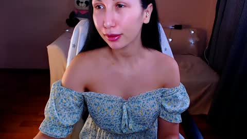 Snapshot of fairy_elli_hot chatting on January 12, 10:56 am Elli online show from January 12, 10:56 am
