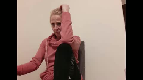 Fairy NightMary online show from January 5, 6:00 pm