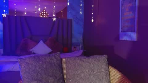 FAIRY online show from February 23, 9:25 pm