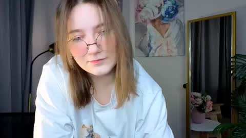 Tara online show from November 30, 9:30 pm