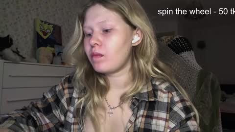 Arisha online show from November 9, 9:33 pm