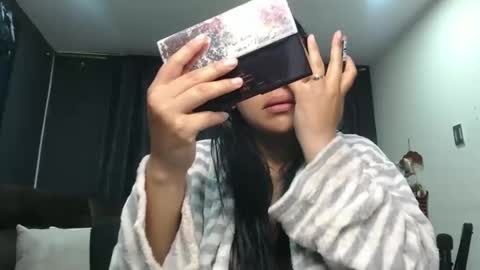 fairylatin online show from December 15, 9:03 am