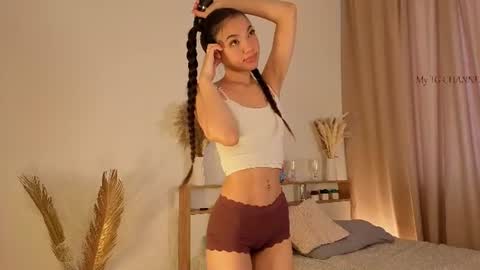 My name is Milisa  online show from June 18, 9:14 am