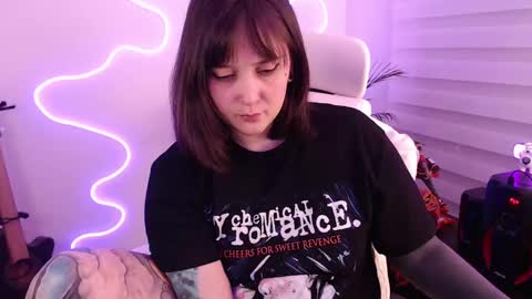 Snapshot of fallenag__ chatting on September 17, 1:58 am OF fallenag 1 online show from September 17, 1:58 am