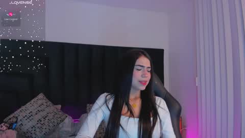Snapshot of faloonroussel chatting on October 7, 12:15 am Faloon online show from October 7, 12:15 am