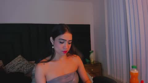 Snapshot of faloonroussel chatting on September 20, 7:23 pm Faloon online show from September 20, 7:23 pm