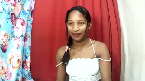 Snapshot of faniriah27 chatting on September 21, 5:50 am faniriah27 online show from September 21, 5:50 am