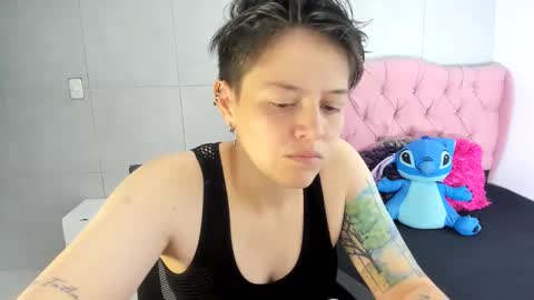 Snapshot of fanny_18 chatting on October 17, 2:26 am FANNY online show from October 17, 2:26 am