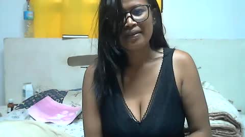 Snapshot of fantassia chatting on February 17, 10:51 am fantassia online show from February 17, 10:51 am