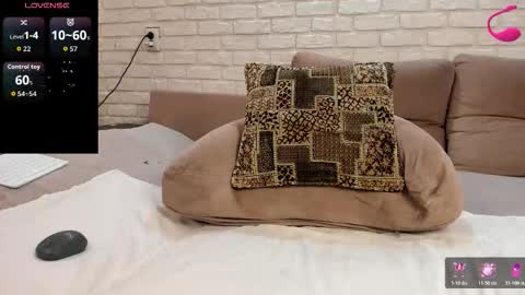 farah online show from December 14, 10:10 am