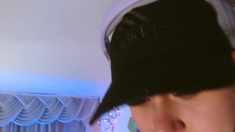 Farah online show from February 13, 1:24 pm