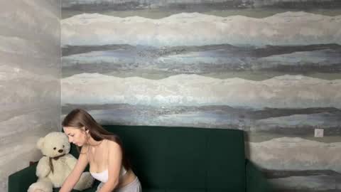 Snapshot of farahmantifel chatting on October 19, 1:46 pm Anna Scovich online show from October 19, 1:46 pm