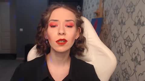 Fascinating   Eyes online show from May 28, 6:50 pm