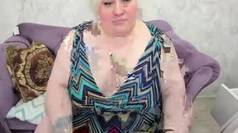 fashiona online show from March 9, 8:07 am