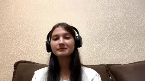 Aurora 18yo online show from October 19, 10:17 am
