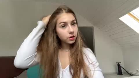 Emily online show from July 15, 2:00 pm