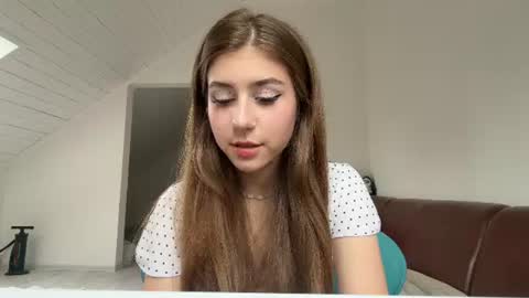 Emily online show from July 16, 3:05 pm
