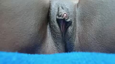 fayrie1 online show from November 7, 5:02 am