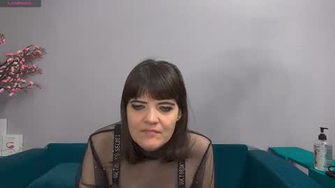 Laura online show from October 16, 11:07 pm