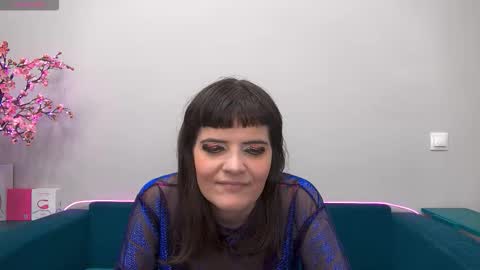 Laura online show from March 8, 8:57 pm