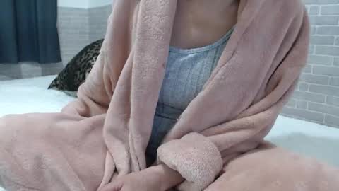 Snapshot of felina_hot chatting on September 14, 8:12 am Felina Hot online show from September 14, 8:12 am