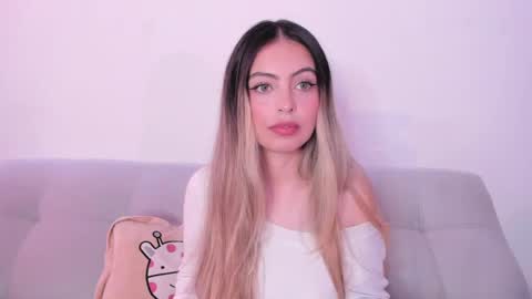 fernanda  online show from April 21, 2:24 pm